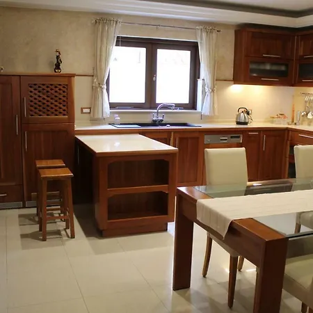 Homestay Dahlia *